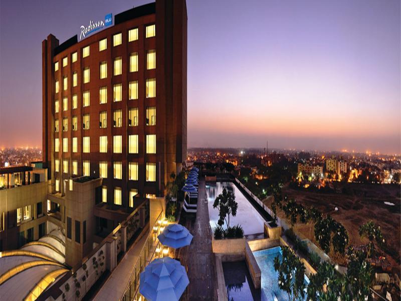 Radisson Blu Hotel New Delhi Paschim Vihar Ngoại thất bức ảnh