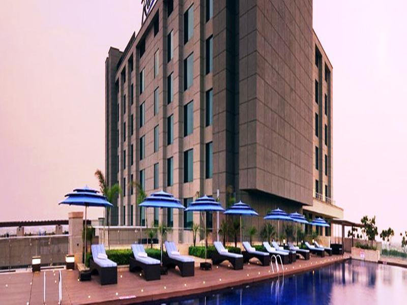 Radisson Blu Hotel New Delhi Paschim Vihar Ngoại thất bức ảnh